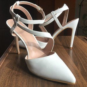 White 9.5 Patent  Strapy Pumps (41)